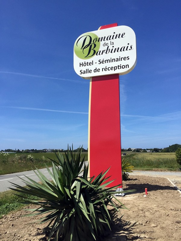 SIGNALÉTIQUE & ENSEIGNES : Totems à Saint-Malo